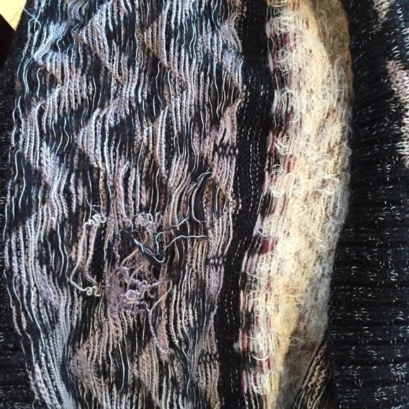 Maurice’s Sweater  - Picture 6 of 6